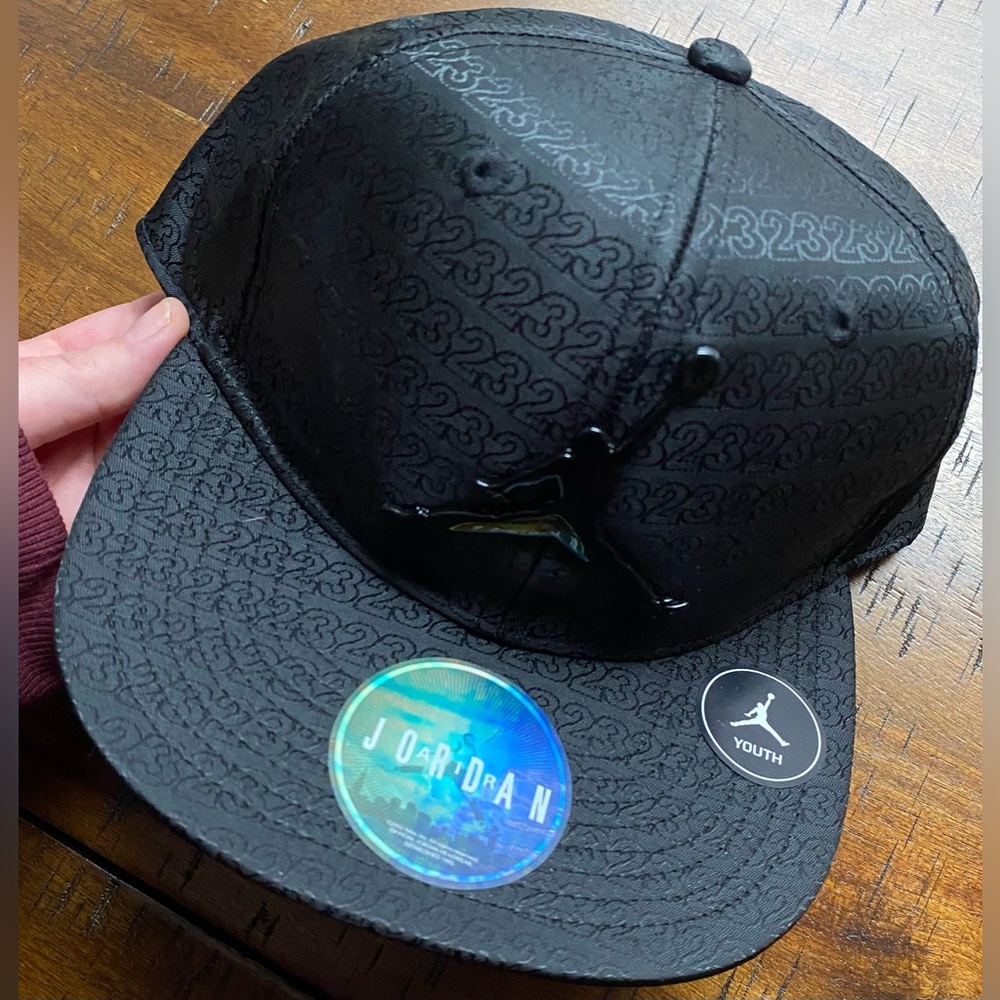 •NWT•Jordan Big Boys All Over 23 Print Elite Snapback Hat